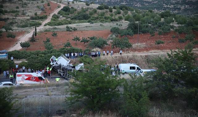 Gaziantep'te zincirleme kaza: 3 ölü, 5 yaralı