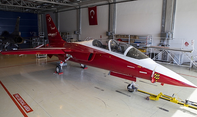 HÜRJET yerli kokpit ile uçuyor