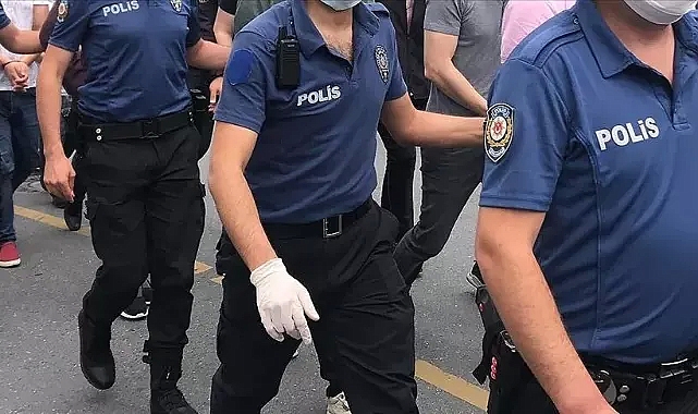 İstanbul'da koğuşlara ayrılan evlerde kalan 40 düzensiz göçmen yakalandı