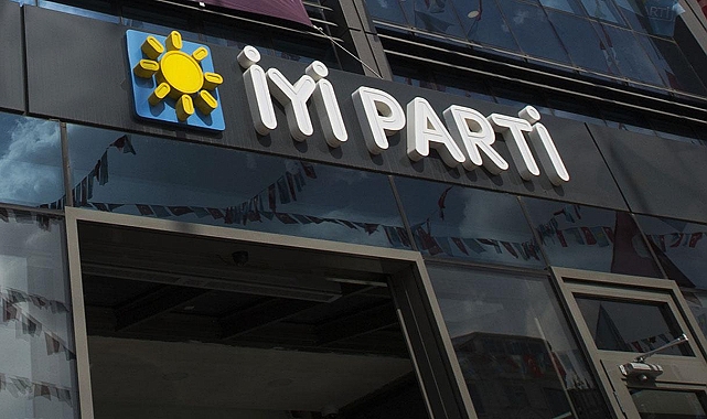 İyi Parti'de kurultay öncesi görüşme trafiği