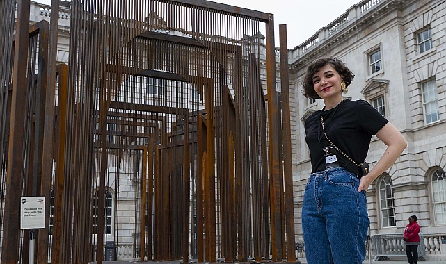 Londra Tasarım Bienali'nde birinci olan Bulut onuruna resepsiyon düzenlendi