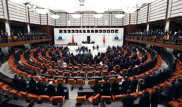 Meclis'te ilk düzenleme memur maaşı olacak
