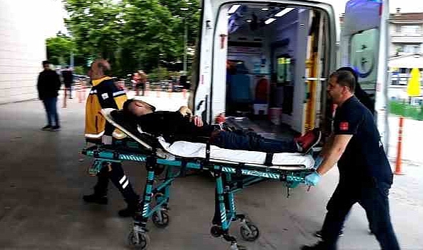 Öfkeli kadın ayrılmak isteyen sevgilisini bıçakladı