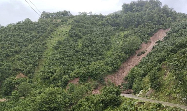 Ordu'da sağanak 94 noktada heyelana neden oldu