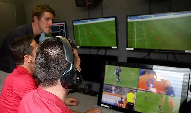 Türk futbolunda yeni dönem: Yarı Otomatik Ofsayt Sistemi kullanılacak