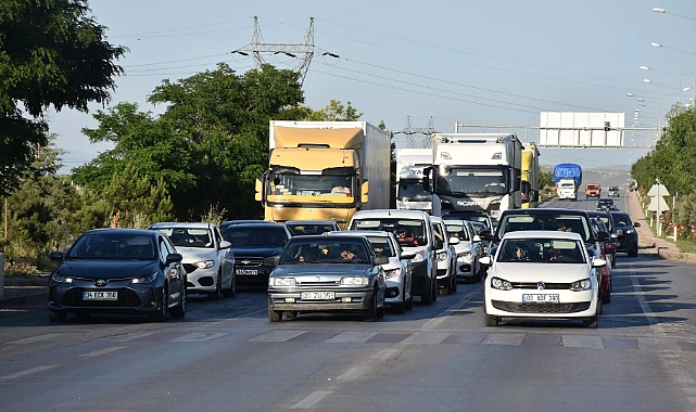 Bayram tatilinin son gününde dönüş yolu trafiği nasıl?