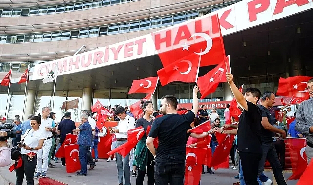 CHP'de muhalifler ilçe kongrelerine hazırlanıyor