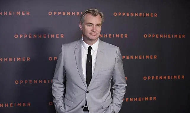 Christopher Nolan: Akıllı telefon taşımıyorum, senaryoları internetsiz bilgisayarda yazıyorum