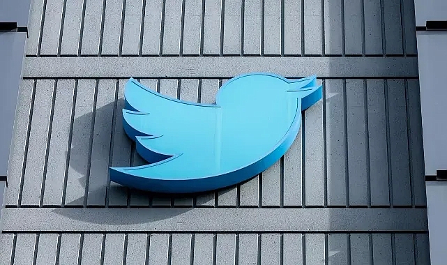 Elon Musk, Twitter'ın logosunu değiştiriyor: 'Yavaş yavaş tüm kuşlara veda ediyoruz'
