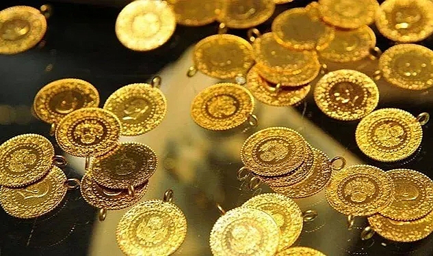 Gram altın rekor seviyede, gümüşe de ilgi artıyor