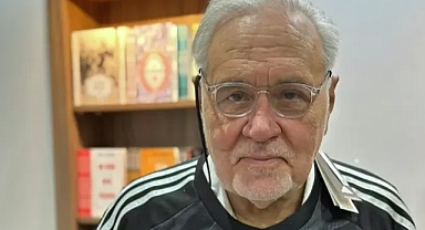 İlber Ortaylı, Beşiktaş formasıyla poz verdi