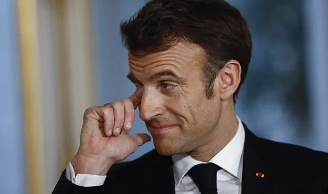Konserden vazgeçmeyen Macron, ülkedeki olaylar nedeniyle Almanya ziyaretini erteledi