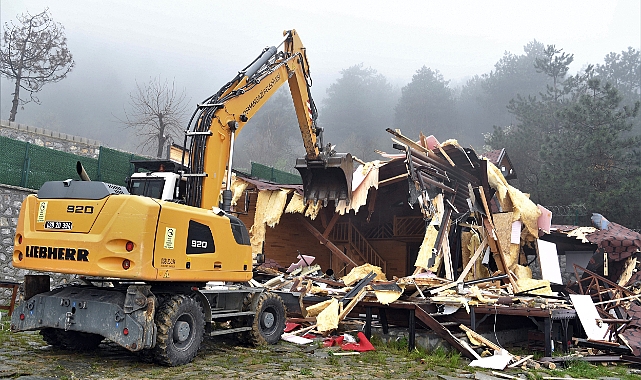 Osmangazi kaçak ve metruk yapılardan temizleniyor