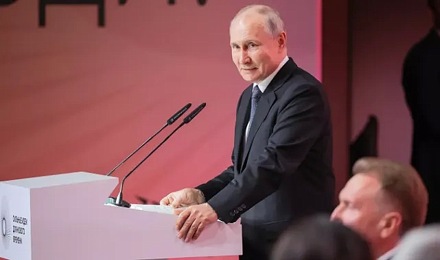 Putin: Rusya, devrim limitini geçen yüzyılda doldurdu