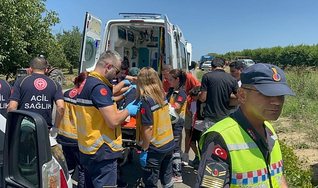 Tır, yolcu midibüsüne çarptı 7 yaralı