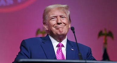 Trump, Biden'ı 'ABD tarihinin en yolsuz başkanı' diye niteleyip ekledi: 'Aptal o..... çocuğu'