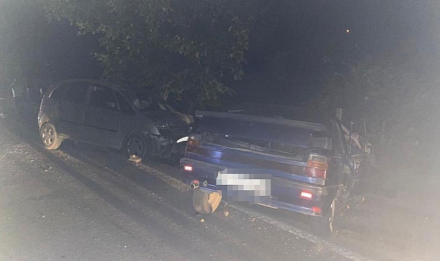 Zonguldak'ta iki araç kafa kafaya çarpıştı: 1 ölü, 5 yaralı