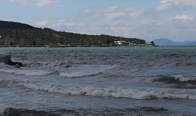 Batı Karadeniz'in doğusunda yarın fırtına bekleniyor.