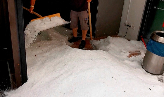 Almanya yazın ortasında kışı yaşadı