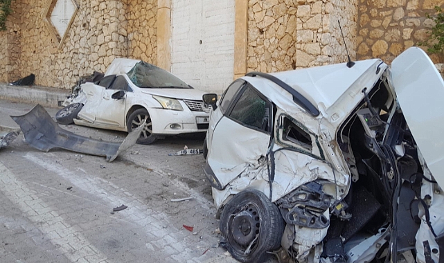 Antalya'da beton mikseri 11 araca çarparak devrildi
