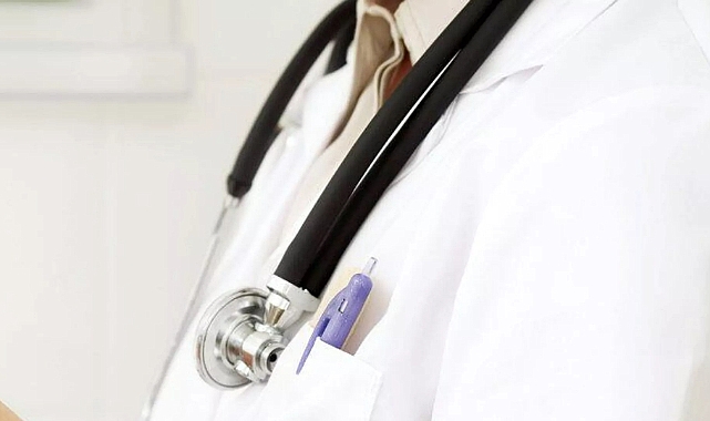 'Bıçak parası' istediği iddia edilen doktor gözaltında