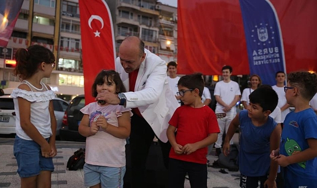 Bursa'da sahne, ‘adam olacak’ çocukların