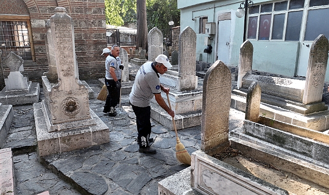 Bursa'daki hazireler ecdada yakışır hale getiriliyor