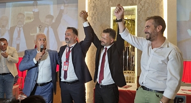 CHP Nilüfer'de seçimi Özgür Şahin kazandı