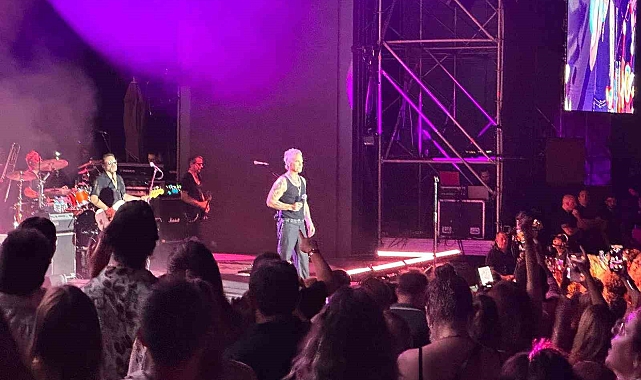 Dünya yıldızı Robbie Williams Bodrum'da konser verdi