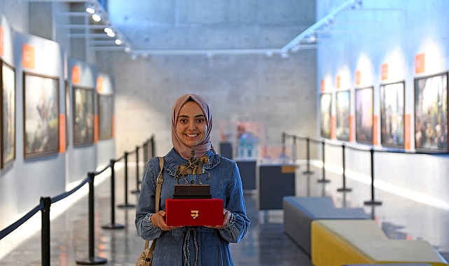 Fetih müzeye girdi, 2 milyonuncu kişi olduğunu öğrendi