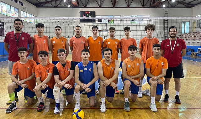 İnegöl Belediyespor Voleybolda 4 Kategoride Yarışacak