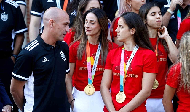 İspanya Futbol Federasyonu Başkanı Rubiales istifa ediyor!