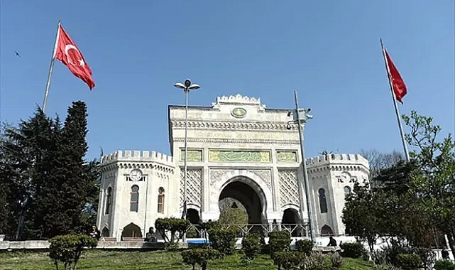 İstanbul Üniversitesi görevlileri cinsiyet değişikliği ameliyatı yapılmasına onay verdikleri iddiasıyla suç duyurusu