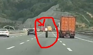 Kamyondan fırlayan tekerlek bir türlü durmadı