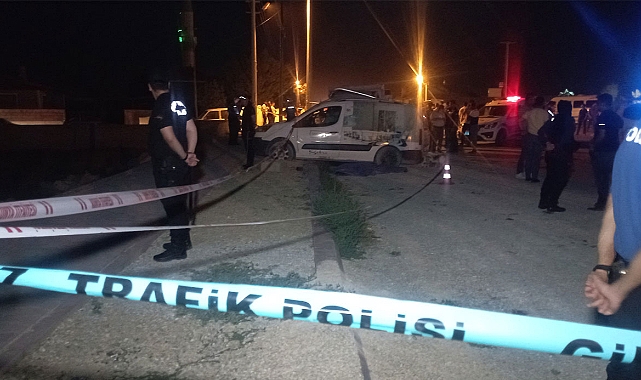 Kamyonet ile hafif ticari araç çarpıştı: 1 ölü, 3 yaralı
