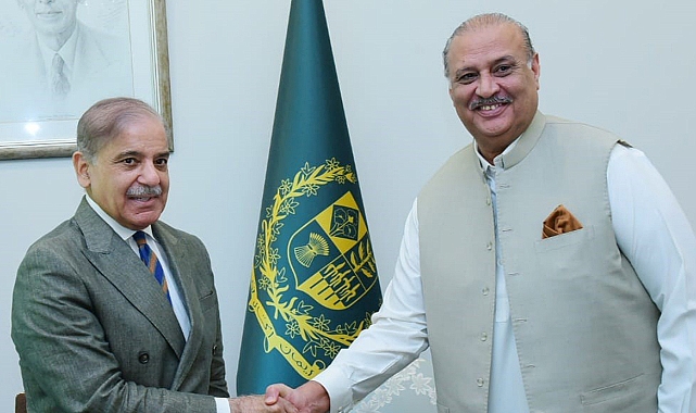 Pakistan’da geçici hükümetin başbakanı Hak Kakar oldu