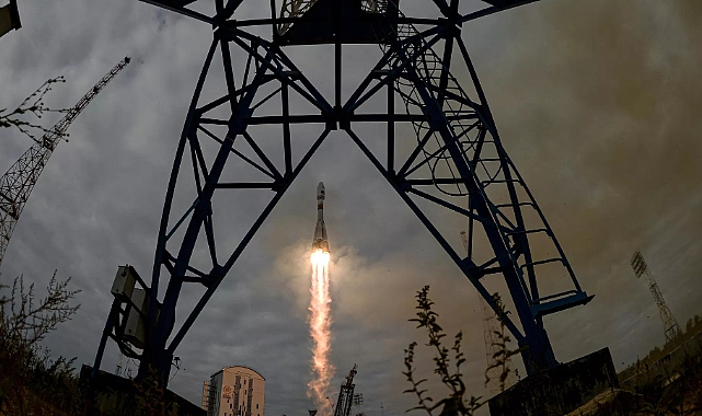 Roscosmos: Ön belirlemelere göre Luna-25 Ay yüzeyi ile çarpıştı ve aracın varlığı sona erdi