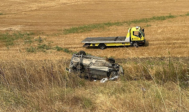 Tekirdağ'da devrilen araçtaki çocuk öldü, anne ve babası yaralandı