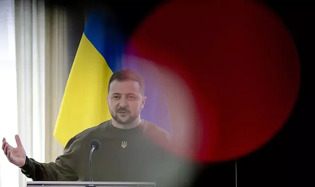 ABD'li eski istihbarat subayı: Ukrayna ordusu Zelenskiy’e darbe yapabilir