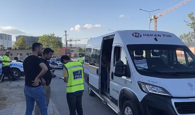 Bursa Emniyet Müdürlüğü, okul servislerini denetledi