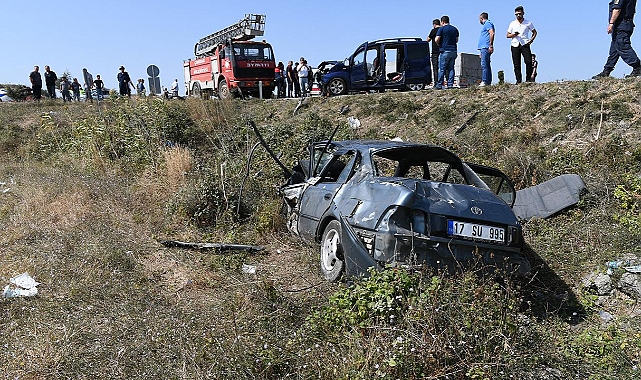 Çanakkale'de iki araç çarpıştı: 2 ölü, 5 yaralı