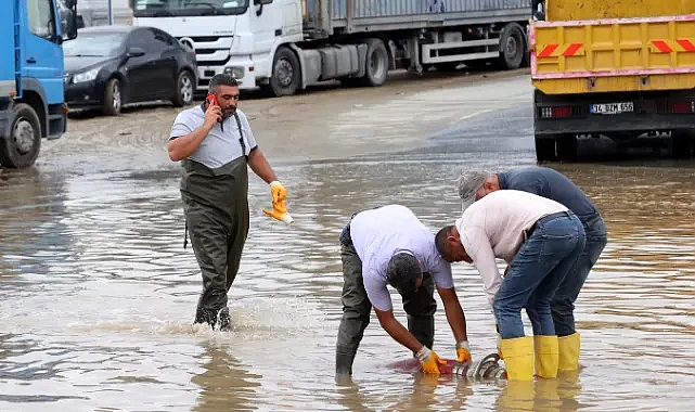 İstanbul'da selden etkilenen ailelere 15 bin liralık destek verilecek