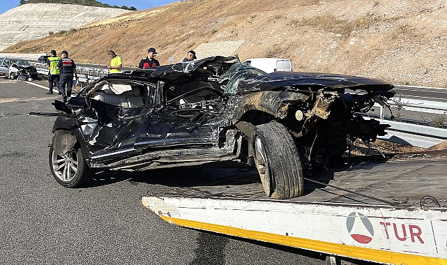 İstanbul-İzmir Otoyolu'nda zincirleme kaza: 2 ölü, 7 yaralı