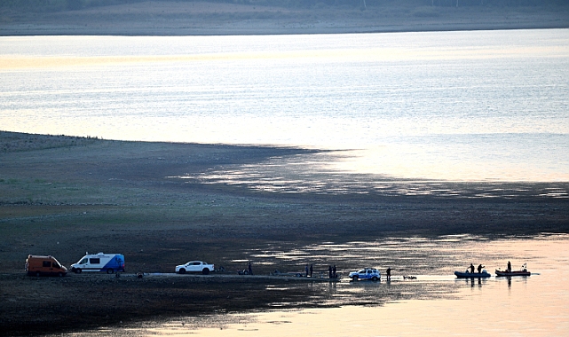 İzmir'de orman yangınına müdahale eden helikopter düştü