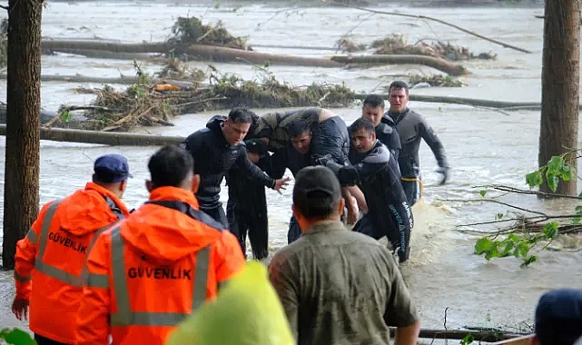 Kırklareli'deki selde 2 kişinin cansız bedenine ulaşıldı