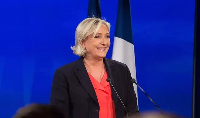 Le Pen: Fransa, Afrika'dan aşağılayıcı bir şekilde kovuldu