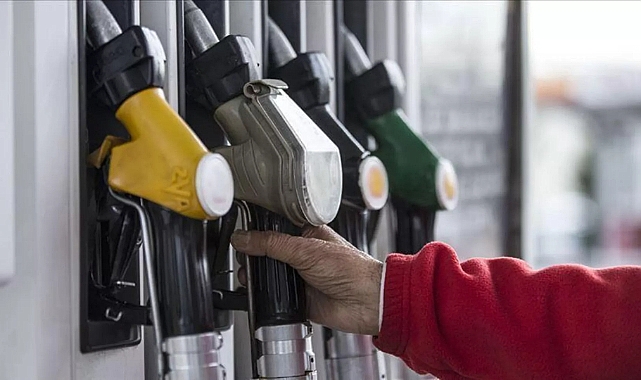 Motorinin ardından benzine de büyük zam yolda