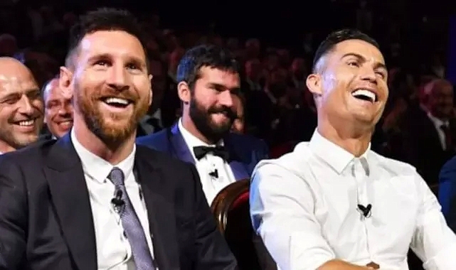Ronaldo, Messi ile arasındaki 'rekabetin sona erdiğini' açıkladı: 'Futbol tarihini değiştirdik'