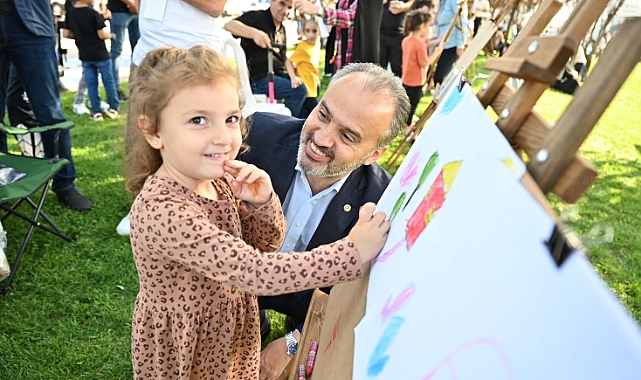 Bursa’da grafiti şenliğinde renkler konuştu