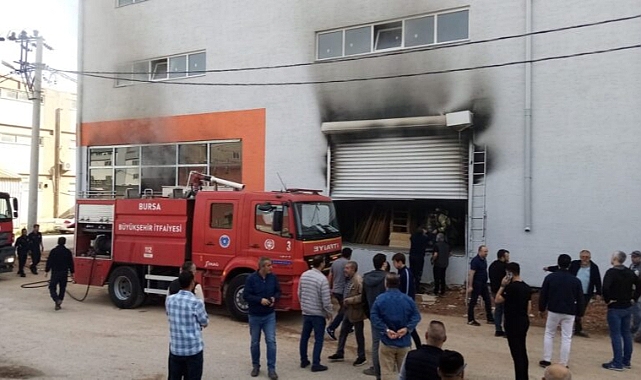 Bursa mobilya fabrikasında korkutan yangın